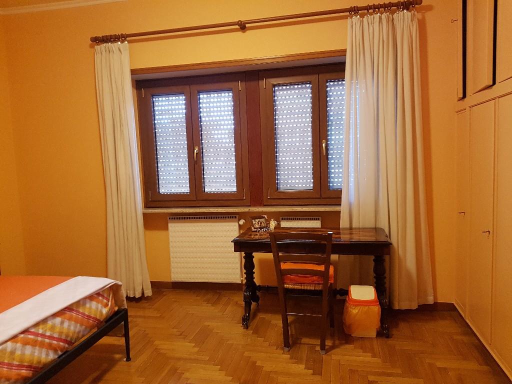 appartamento in vendita a Roma in zona Appio Pignatelli