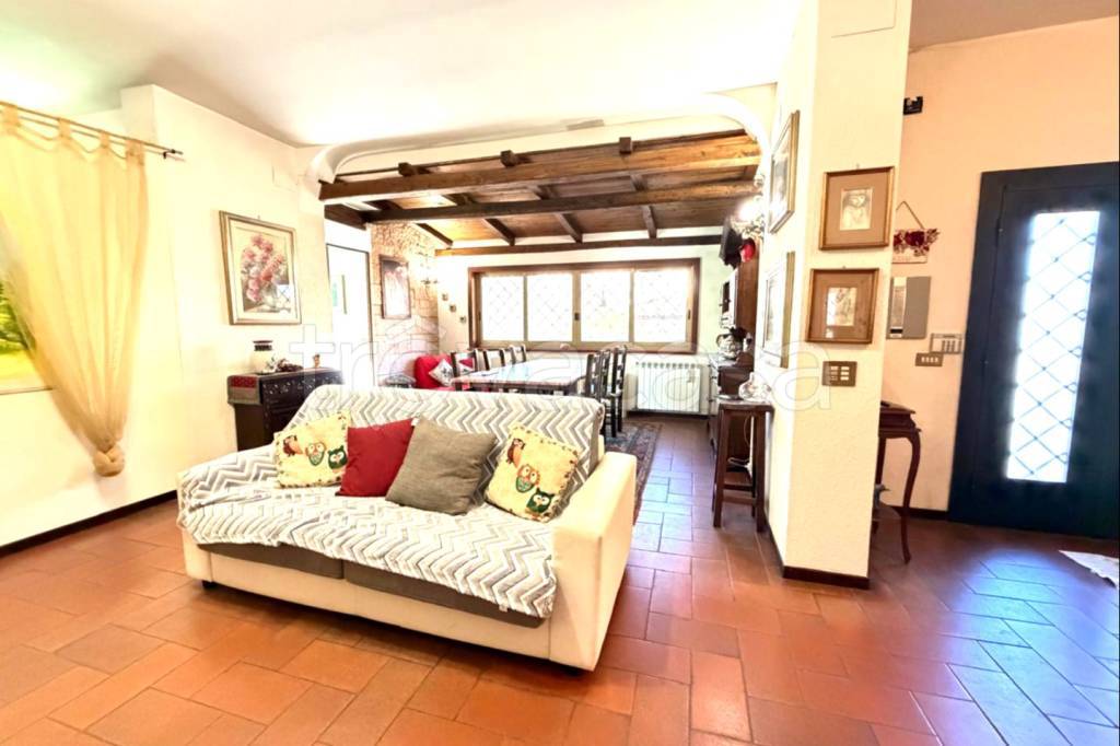 casa indipendente in vendita a Roma in zona Ponte Galeria