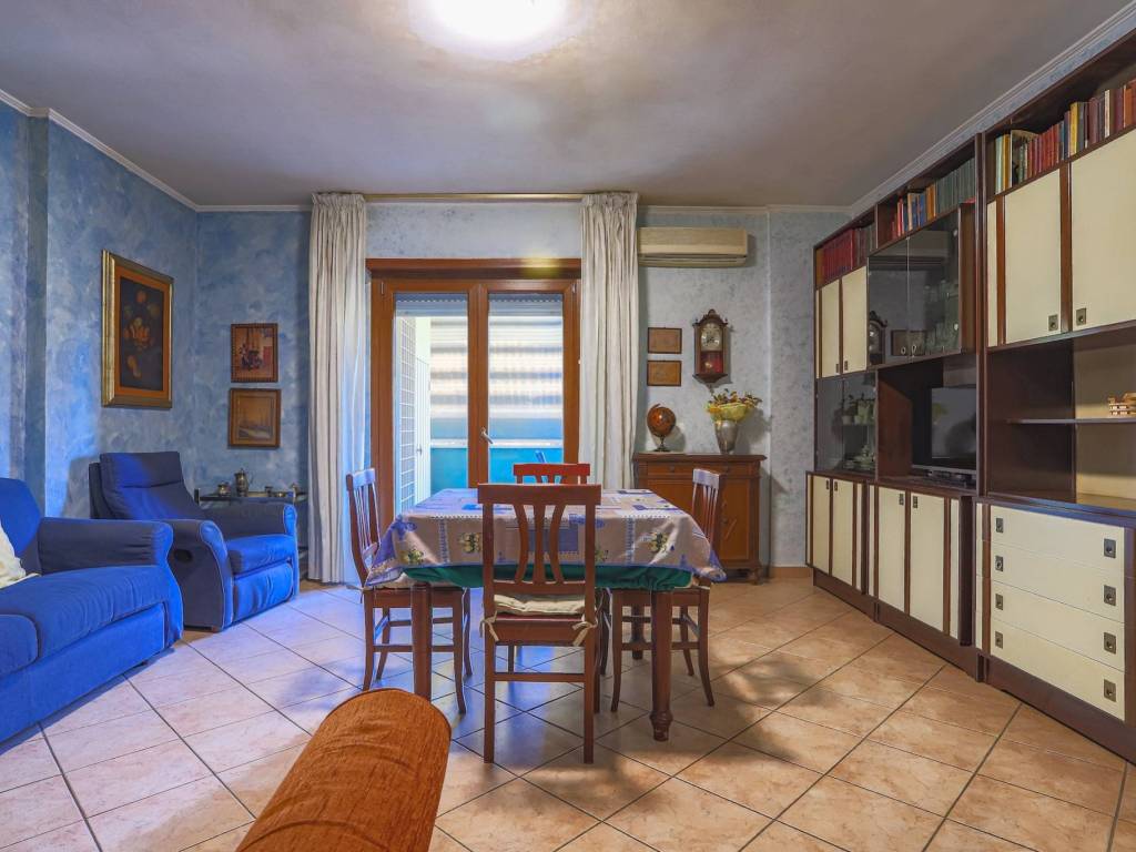 appartamento in vendita a Roma in zona San Basilio