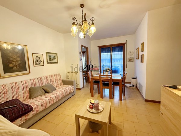 appartamento in vendita a Roma in zona Cinecittà