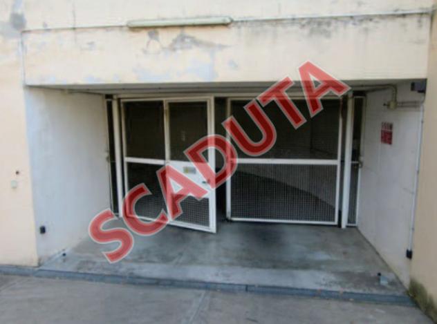 locale commerciale in vendita a Roma in zona Torrino