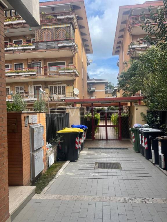 appartamento in vendita a Roma in zona Casal Morena