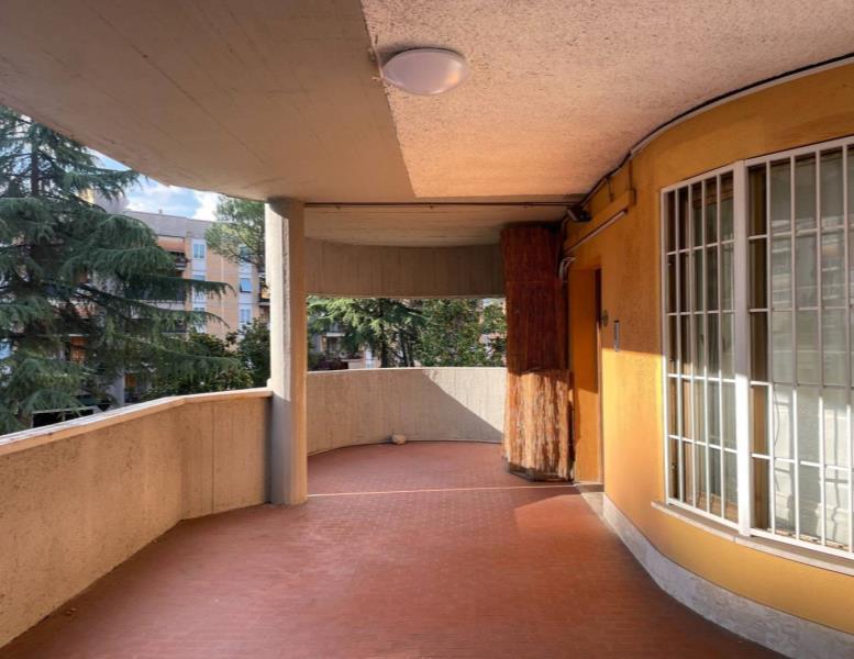 appartamento in vendita a Roma in zona Tor Cervara
