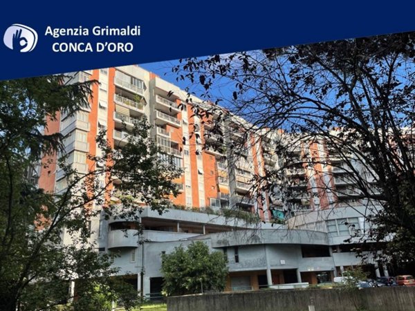 appartamento in vendita a Roma in zona Tor Cervara