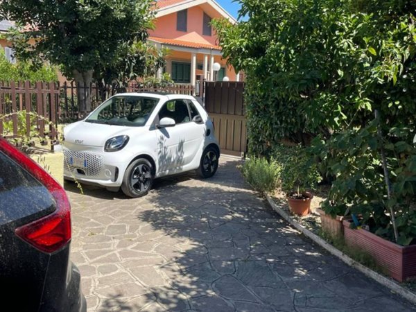 casa indipendente in vendita a Roma in zona Casal Morena