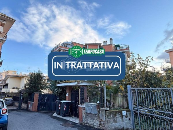 appartamento in vendita a Roma in zona Palmarola