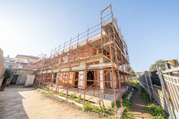 casa indipendente in vendita a Roma in zona Borghesiana