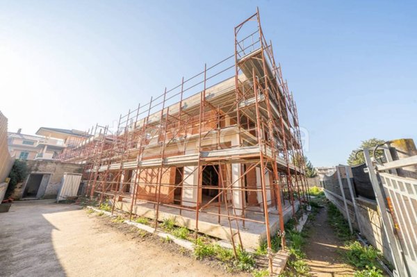 casa indipendente in vendita a Roma in zona Borghesiana