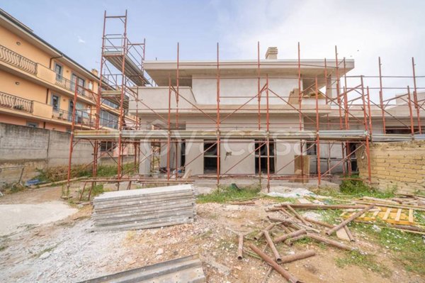 casa indipendente in vendita a Roma in zona Borghesiana