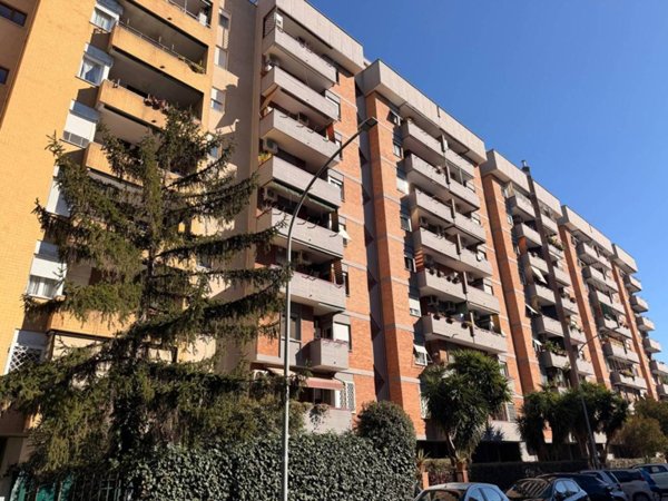appartamento in vendita a Roma in zona Cinecittà
