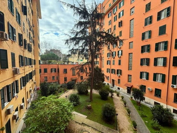 appartamento in vendita a Roma in zona Appio Latino