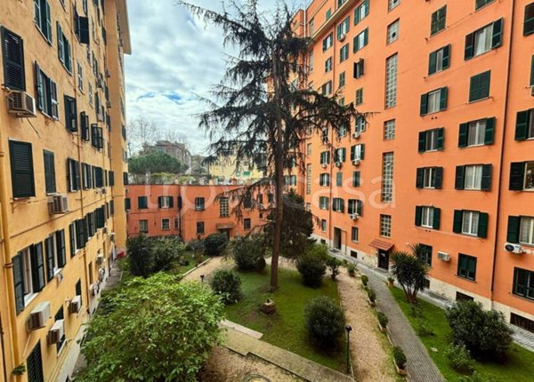 appartamento in vendita a Roma in zona EUR