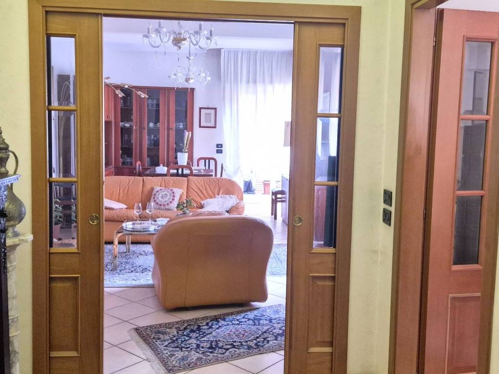 appartamento in vendita a Roma in zona Ostiense