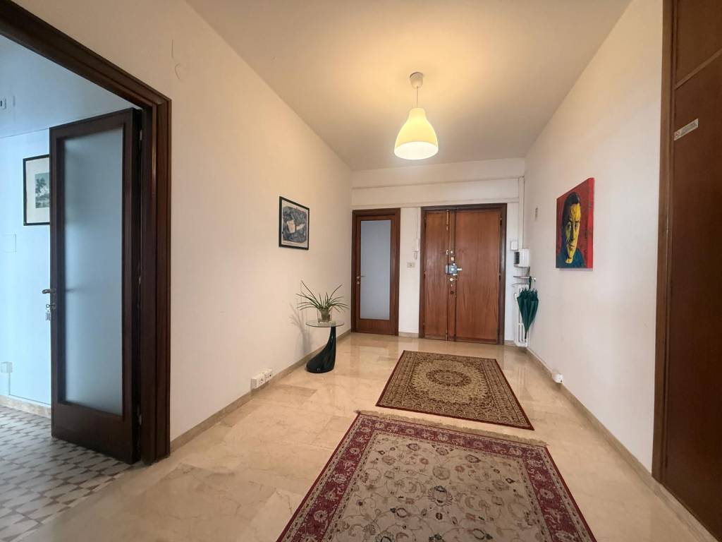 appartamento in vendita a Roma in zona Ostiense