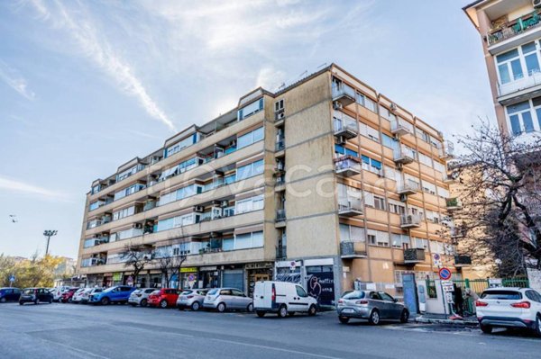 appartamento in vendita a Roma in zona Ostiense