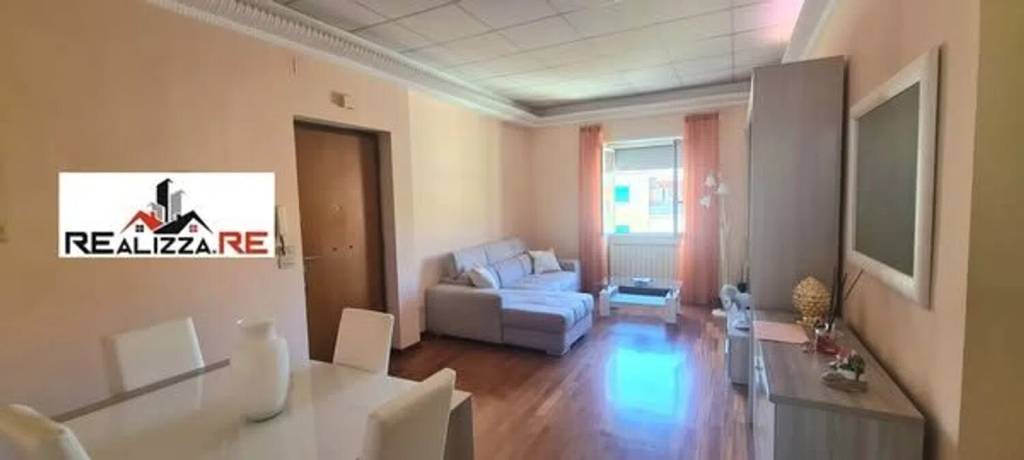 appartamento in vendita a Roma in zona Tuscolano