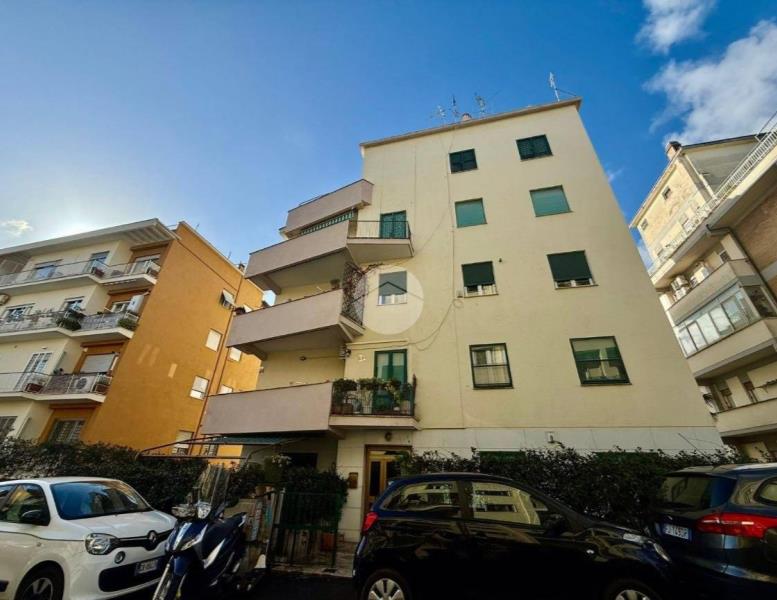 appartamento in vendita a Roma in zona Monte Sacro/Talenti
