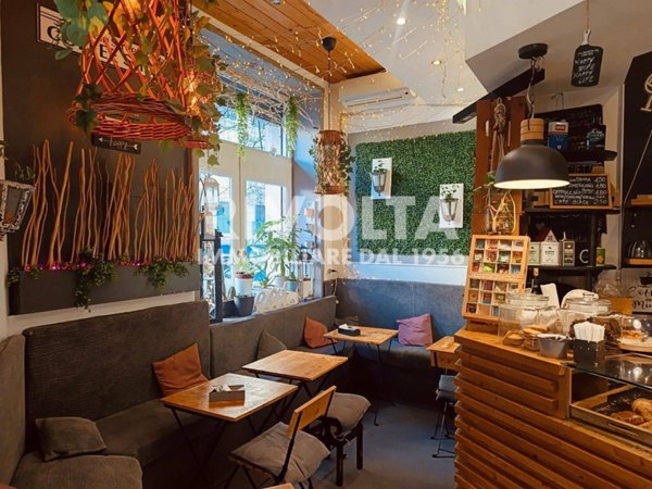 negozio in vendita a Roma in zona Della Vittoria