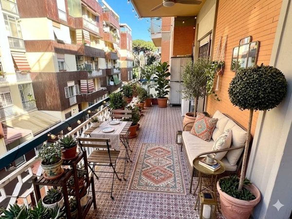 appartamento in vendita a Roma in zona Ostia Antica