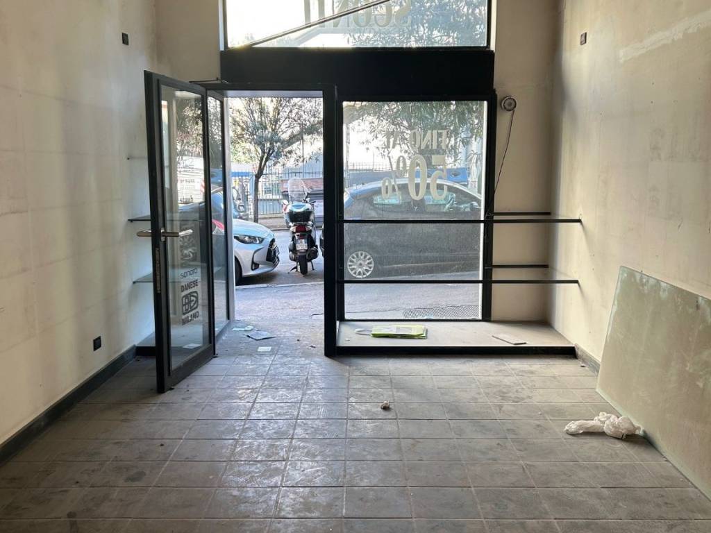 negozio in vendita a Roma in zona Trieste