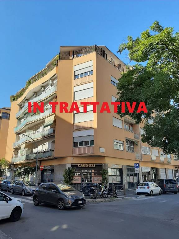 appartamento in vendita a Roma in zona Appio Latino