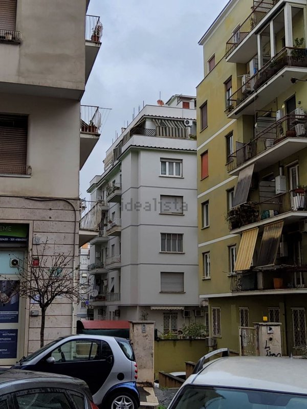 appartamento in vendita a Roma in zona Gianicolense