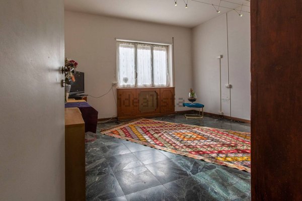appartamento in vendita a Roma in zona Ardeatino