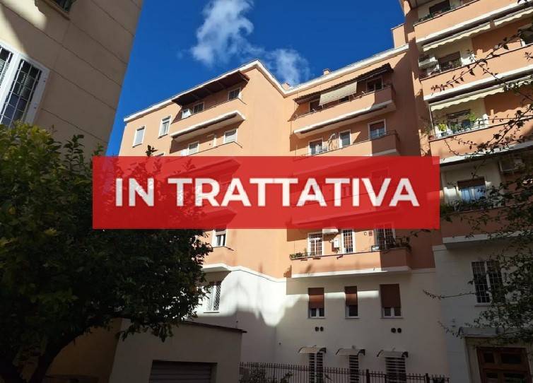 appartamento in vendita a Roma in zona Tuscolano