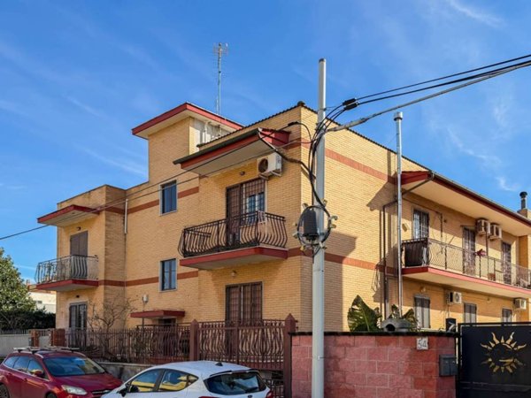 appartamento in vendita a Roma in zona Dragona/Bagnoletto