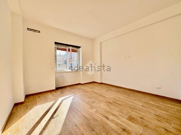 appartamento in vendita a Roma in zona Portuense