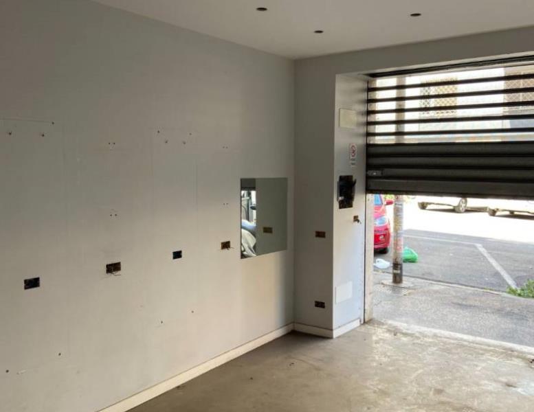 negozio in vendita a Roma in zona Gianicolense