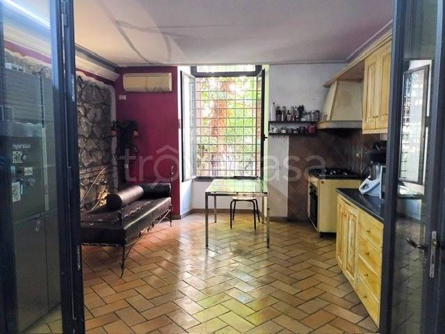 appartamento in vendita a Roma in zona Tor di Quinto