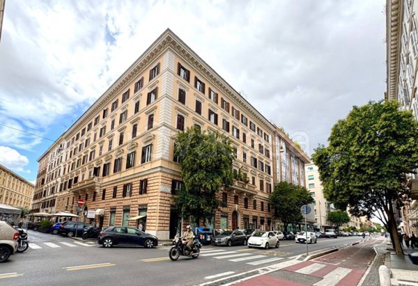 appartamento in vendita a Roma in zona Rione Prati