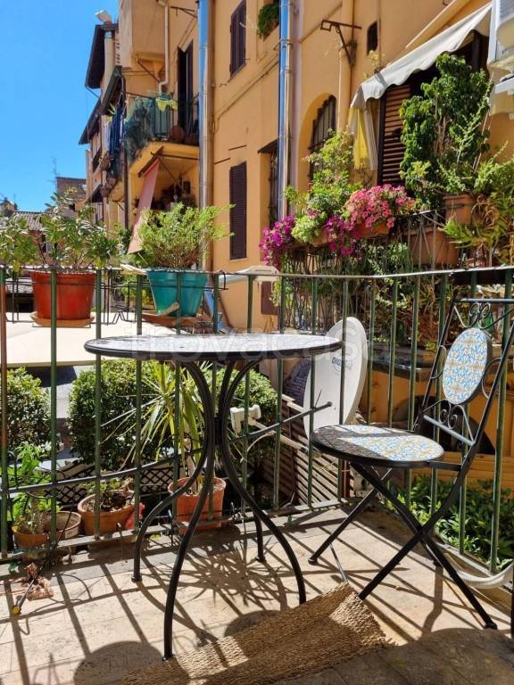 appartamento in vendita a Roma in zona Trastevere