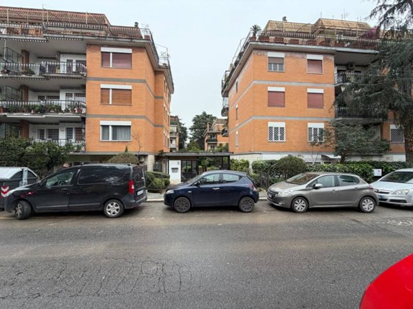 appartamento in vendita a Roma in zona Monte Sacro/Talenti
