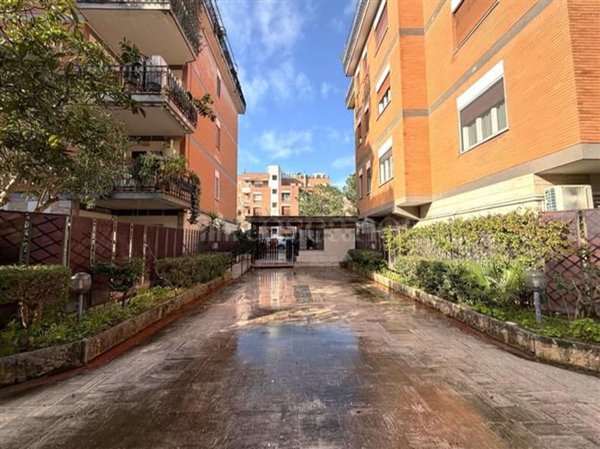 appartamento in vendita a Roma in zona Monte Sacro/Talenti