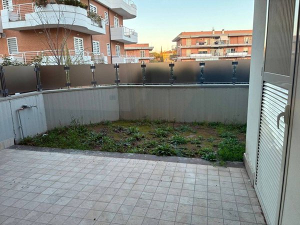 appartamento in vendita a Roma in zona Giuliano Dalmata