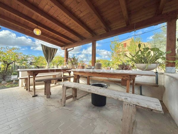 appartamento in vendita a Roma in zona Giardini di Corcolle