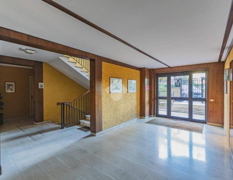 appartamento in vendita a Roma in zona EUR