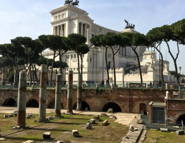 appartamento in vendita a Roma in zona Trevi-Colonna