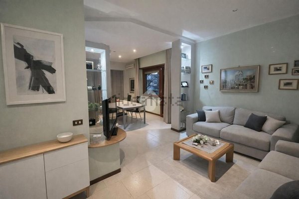 appartamento in vendita a Roma in zona Ostia