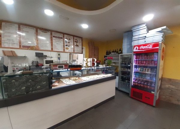 negozio in vendita a Roma in zona Primavalle