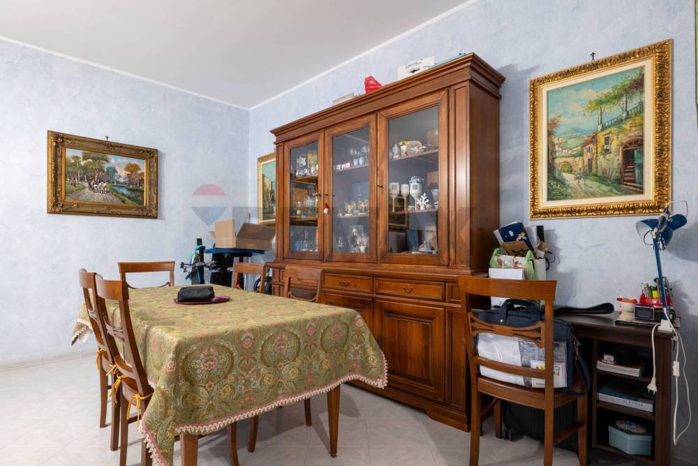 appartamento in vendita a Roma in zona Case Rosse