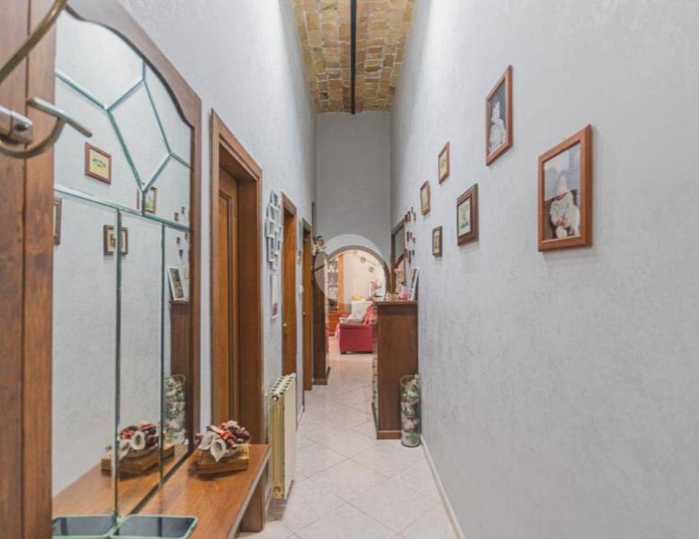 appartamento in vendita a Roma in zona Appio Claudio