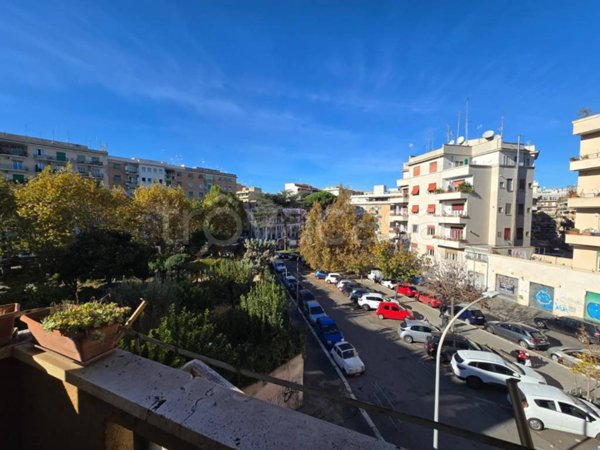 appartamento in vendita a Roma in zona Tuscolano