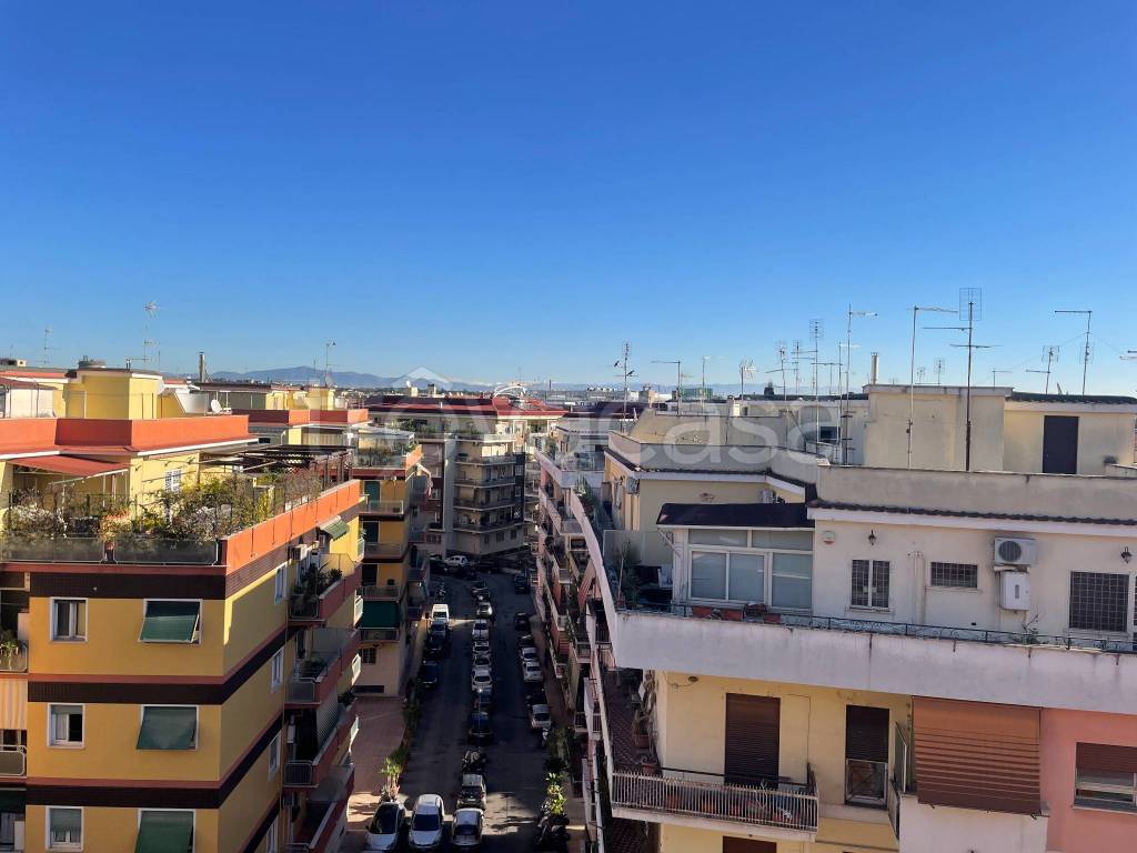 appartamento in vendita a Roma in zona Portuense