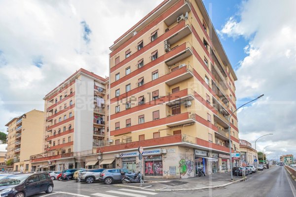 appartamento in vendita a Roma in zona Prenestino-Labicano