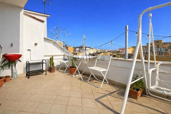 appartamento in vendita a Roma in zona Appio Latino