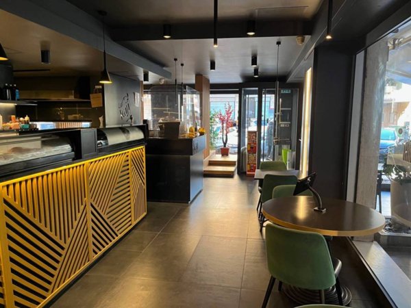 negozio in vendita a Roma in zona Monte Sacro/Talenti