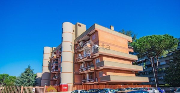 appartamento in vendita a Roma in zona EUR